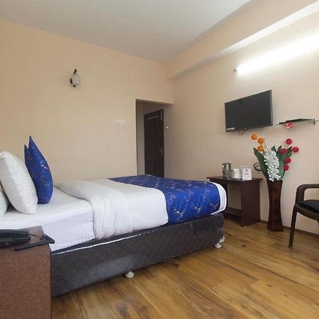 Collection O Hotel Shantiniketan ガントク エクステリア 写真