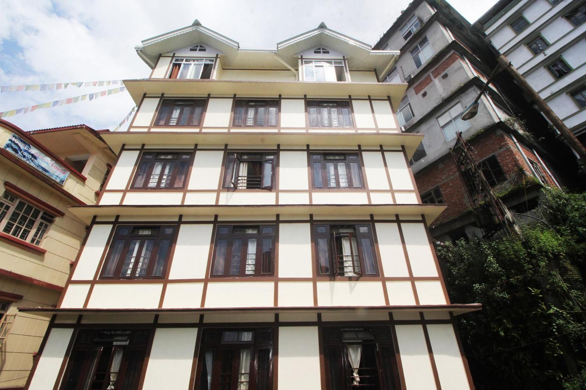 Collection O Hotel Shantiniketan ガントク エクステリア 写真